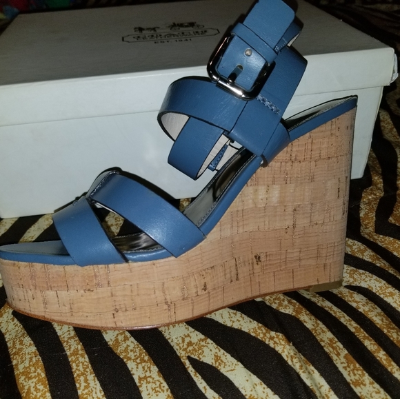 Coach Wedges OFFERS WELCOME size 7.5 NEW in box - Picture 13 of 16